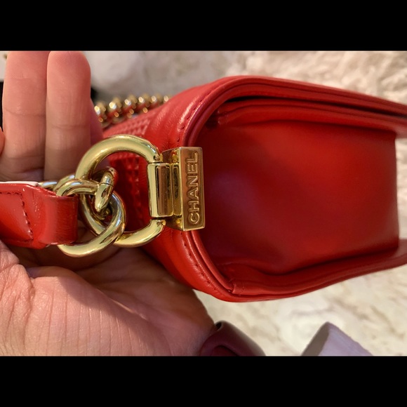 CHANEL red boy flap bag w/ lambskin leather. 2014. - Picture 5 of 8